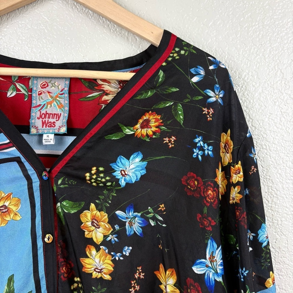 Johnny Was Perdita Mixed Floral-Print Blouse - Picture 5 of 8